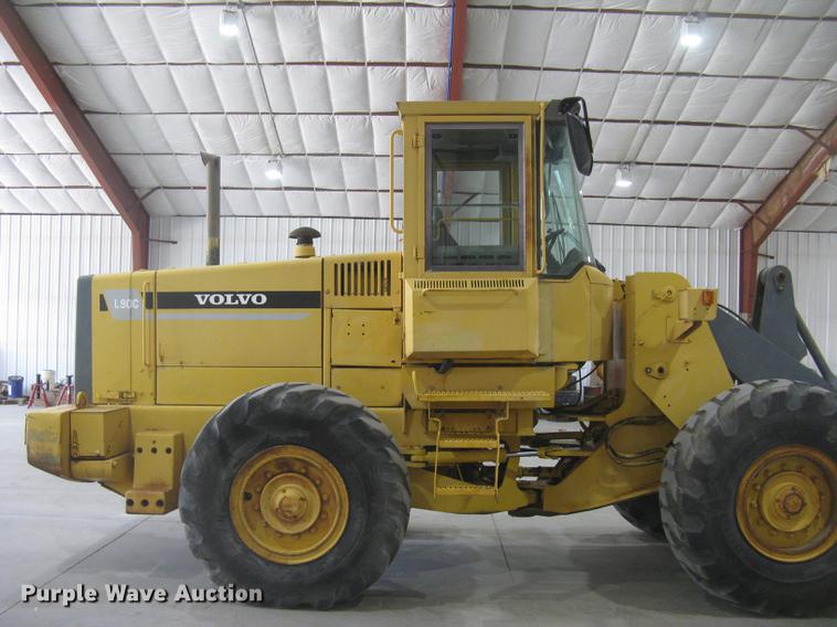image for item DE2951 1998 Volvo L90C wheel loader