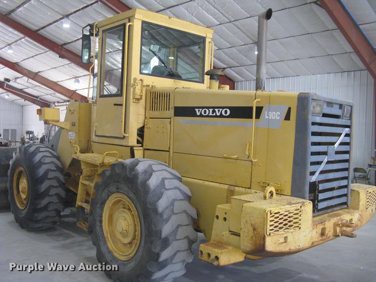 image for item DE2951 1998 Volvo L90C wheel loader