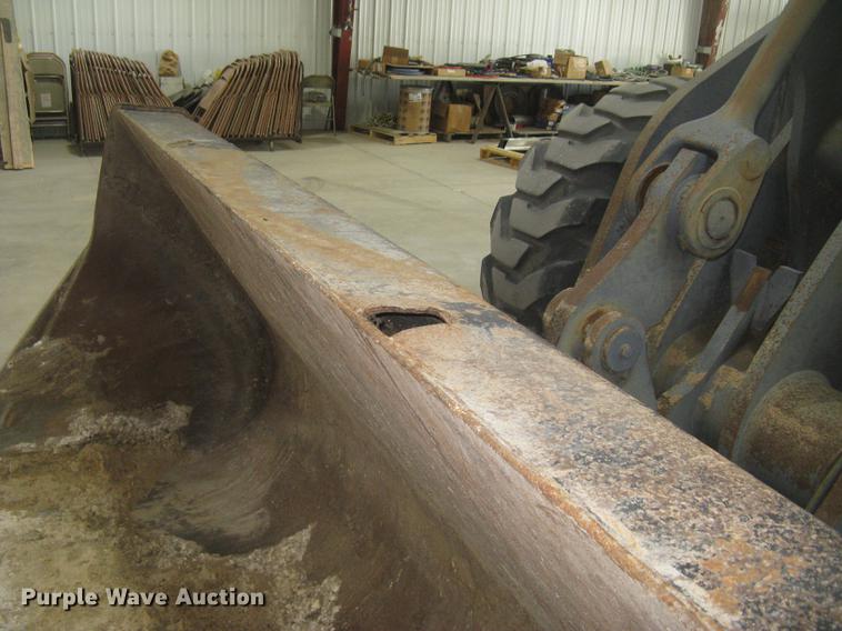 image for item DE2951 1998 Volvo L90C wheel loader