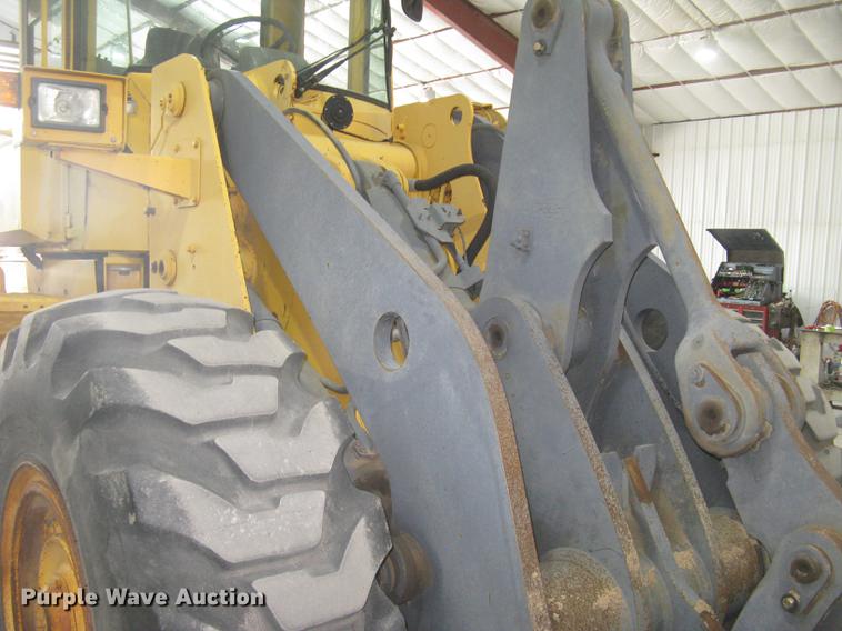 image for item DE2951 1998 Volvo L90C wheel loader