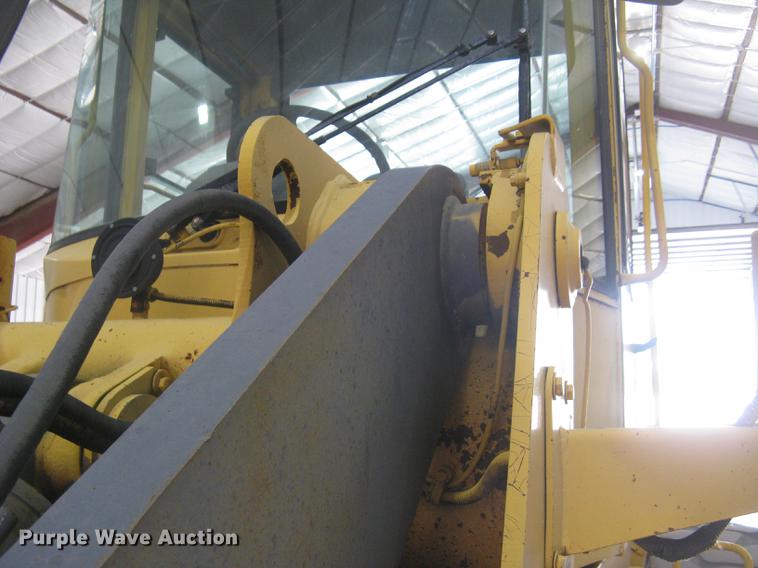 image for item DE2951 1998 Volvo L90C wheel loader