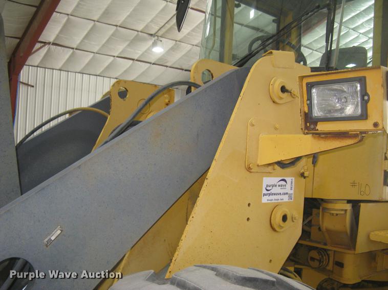 image for item DE2951 1998 Volvo L90C wheel loader