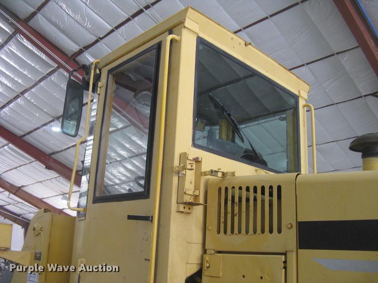 image for item DE2951 1998 Volvo L90C wheel loader