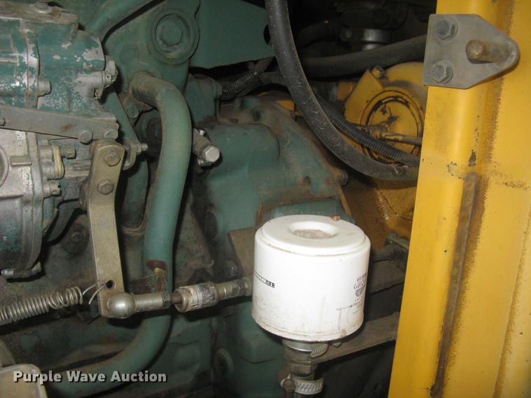 image for item DE2951 1998 Volvo L90C wheel loader