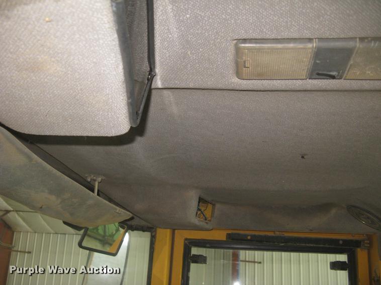 image for item DE2951 1998 Volvo L90C wheel loader