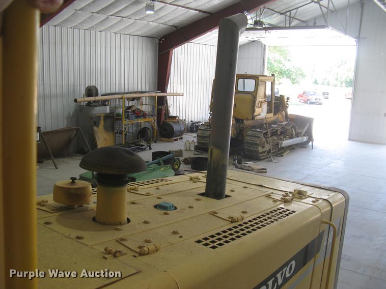 image for item DE2951 1998 Volvo L90C wheel loader