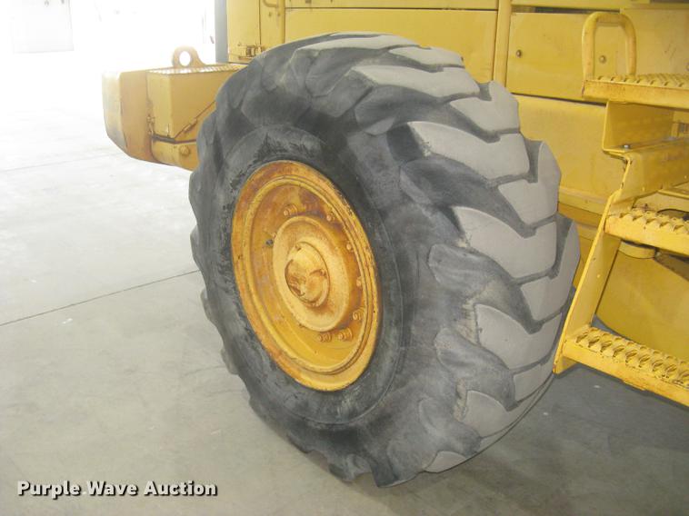 image for item DE2951 1998 Volvo L90C wheel loader