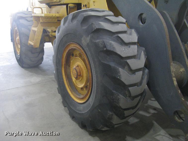 image for item DE2951 1998 Volvo L90C wheel loader