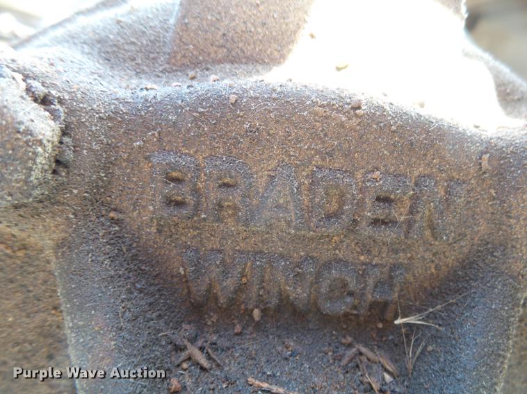 image for item DE3662 2004 International 7400 digger derrick truck