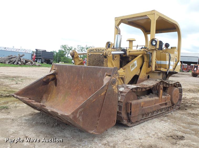 image for item DE3665 Dresser 175C track loader