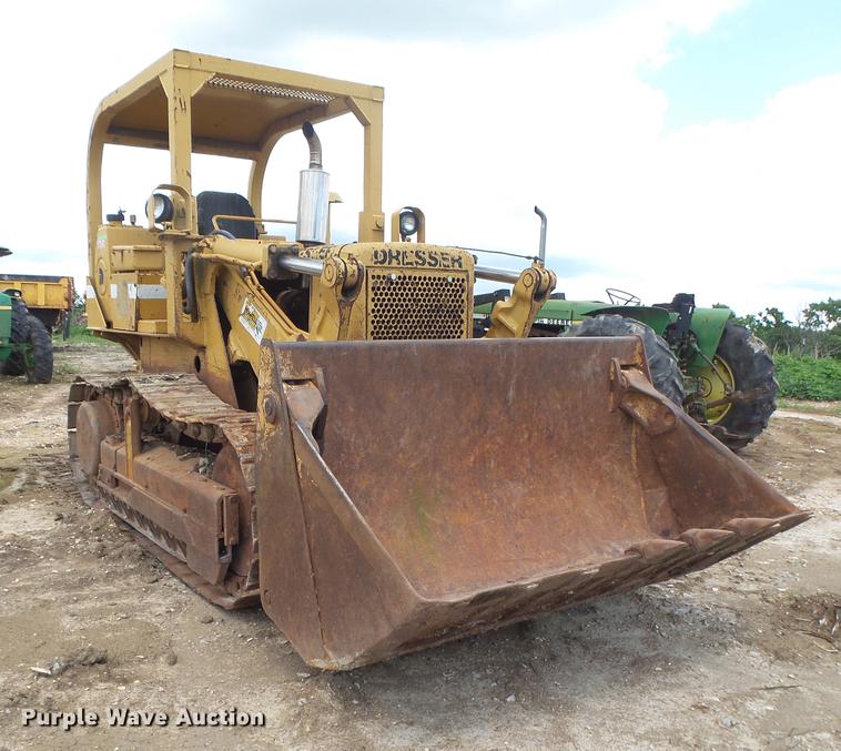 image for item DE3665 Dresser 175C track loader