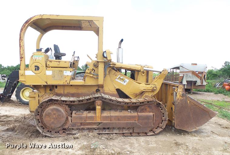 image for item DE3665 Dresser 175C track loader