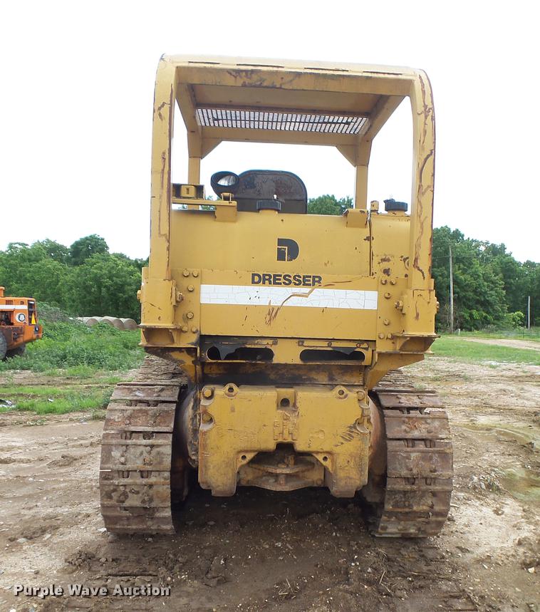 image for item DE3665 Dresser 175C track loader
