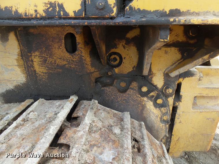 image for item DE3665 Dresser 175C track loader