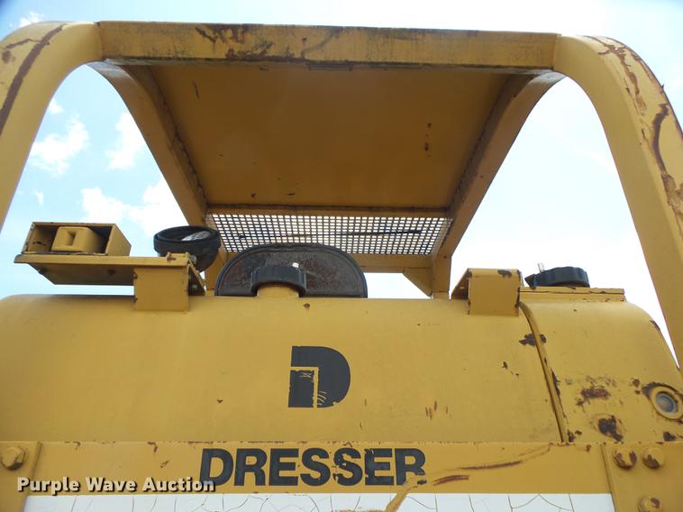image for item DE3665 Dresser 175C track loader