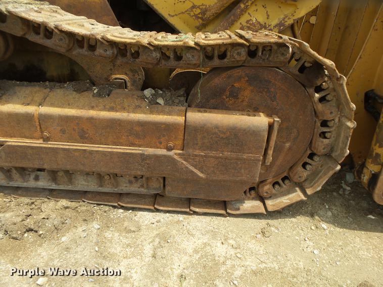 image for item DE3665 Dresser 175C track loader