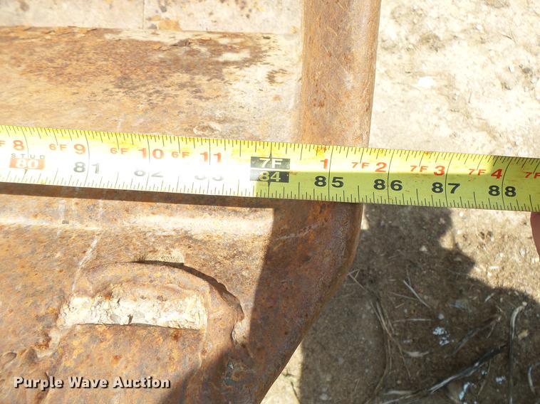 image for item DE3665 Dresser 175C track loader