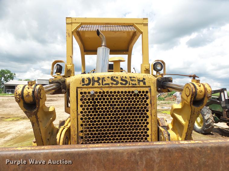 image for item DE3665 Dresser 175C track loader