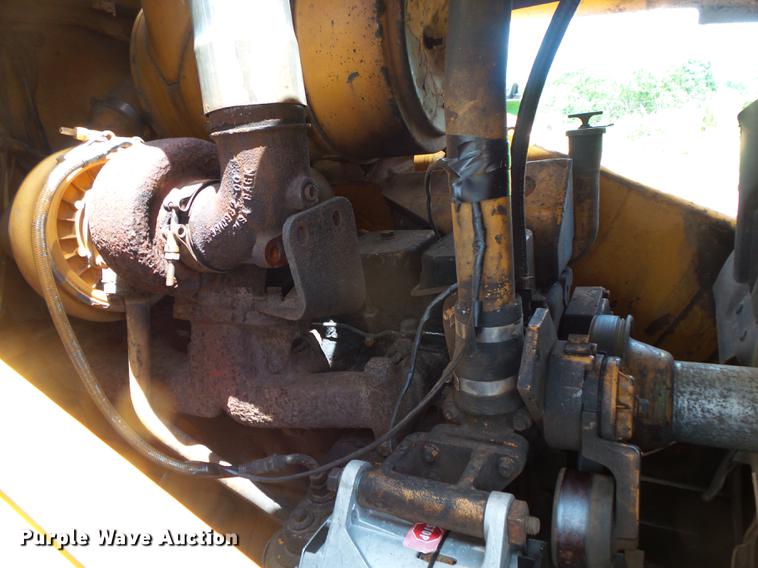 image for item DE3665 Dresser 175C track loader