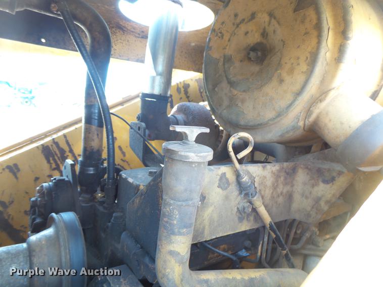 image for item DE3665 Dresser 175C track loader