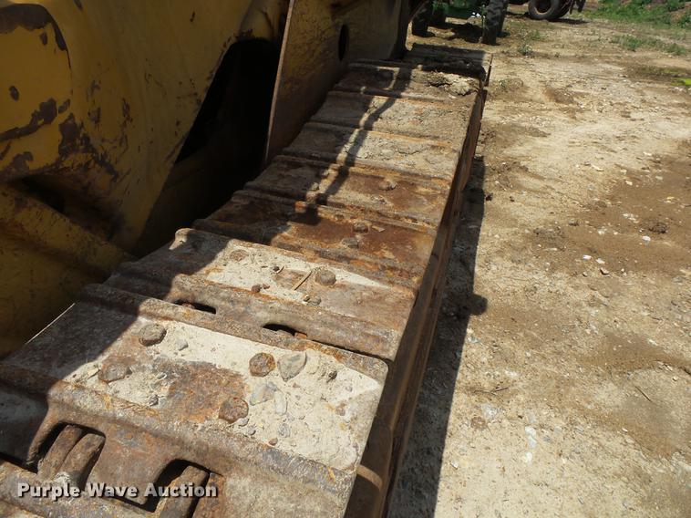 image for item DE3665 Dresser 175C track loader