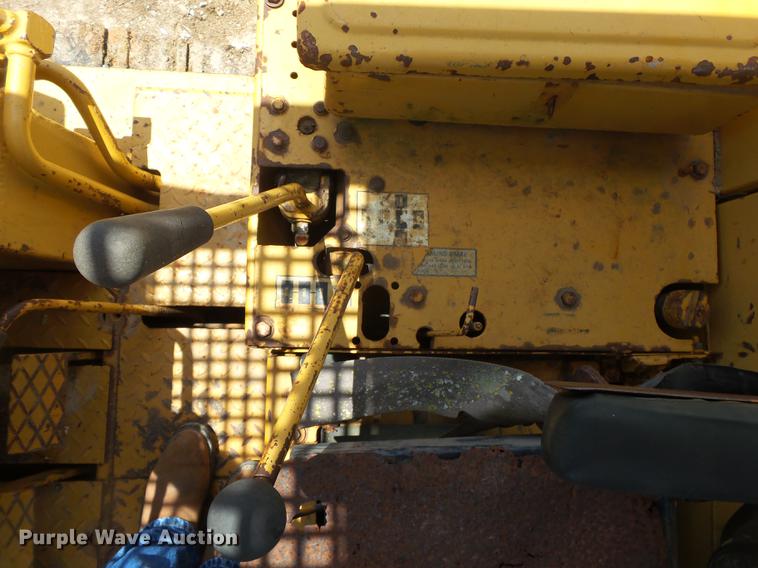 image for item DE3665 Dresser 175C track loader