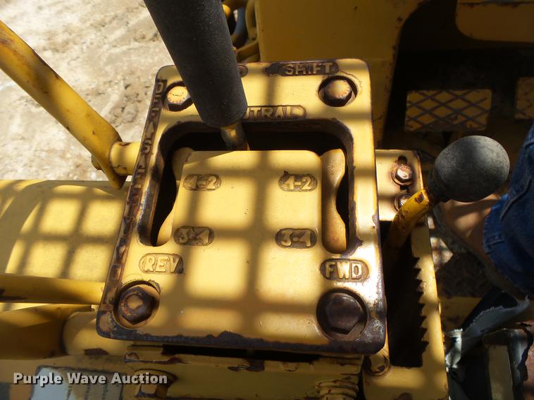 image for item DE3665 Dresser 175C track loader