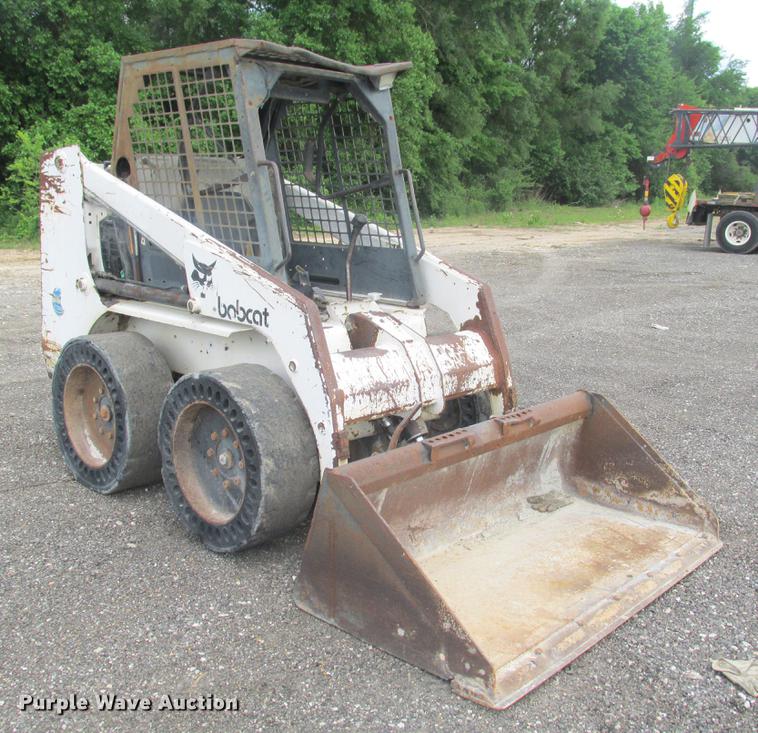 image for item DE3672 Bobcat 751 skid steer