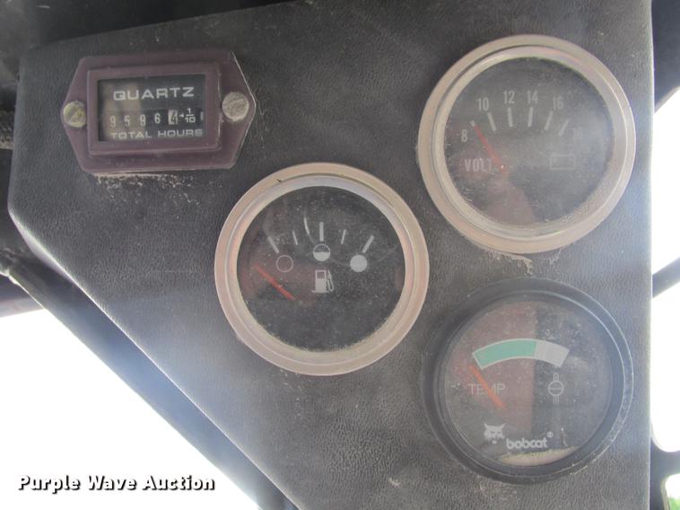 image for item DE3672 Bobcat 751 skid steer