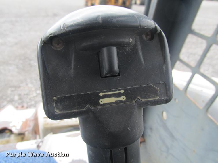 image for item DE3672 Bobcat 751 skid steer