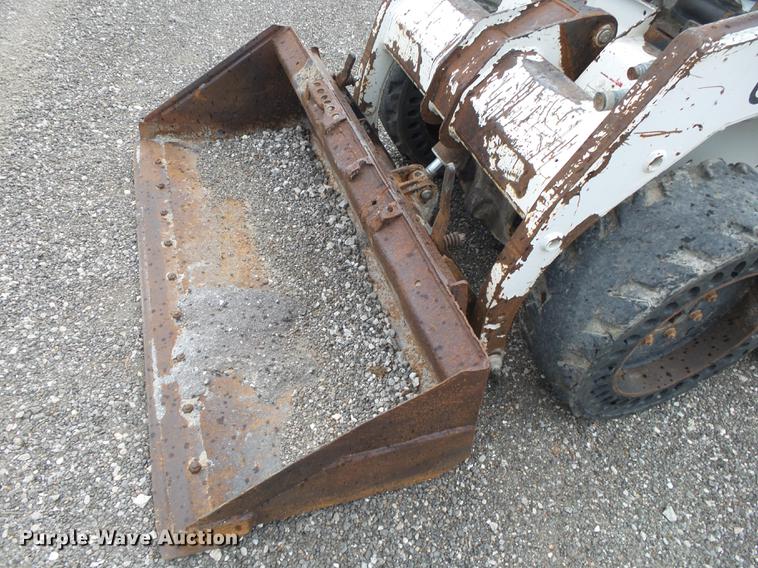 image for item DE3674 1999 Bobcat 751 skid steer