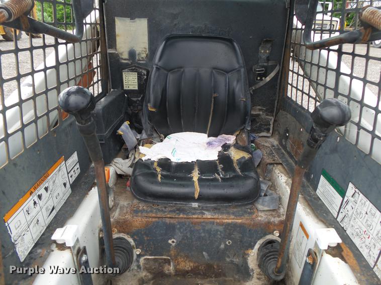 image for item DE3674 1999 Bobcat 751 skid steer