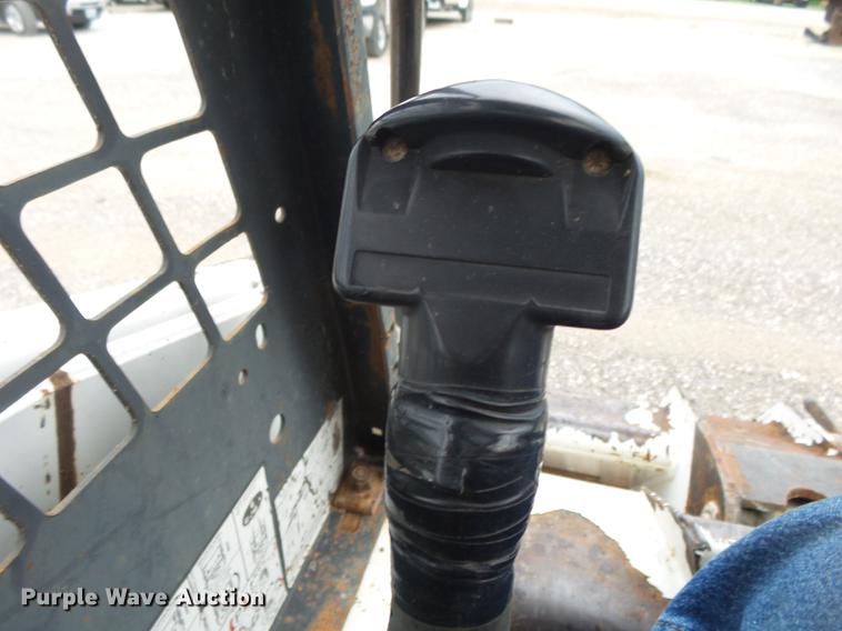 image for item DE3674 1999 Bobcat 751 skid steer