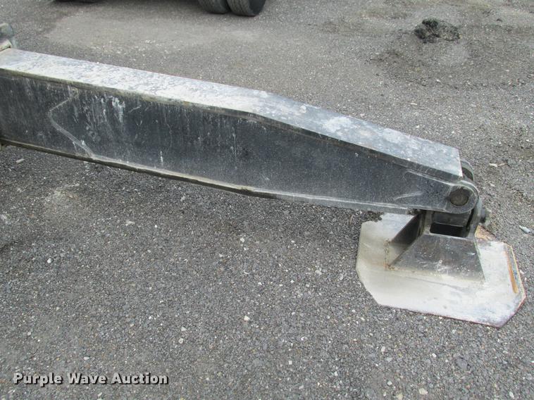 image for item DE3677 P & H T600XL truck crane