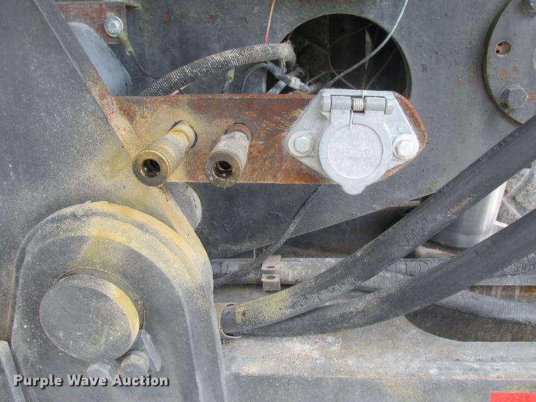 image for item DE3677 P & H T600XL truck crane