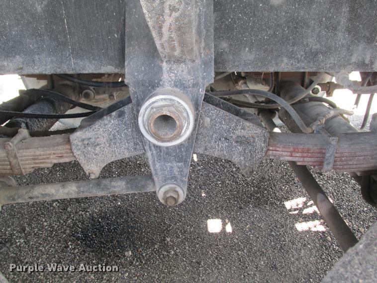 image for item DE3677 P & H T600XL truck crane