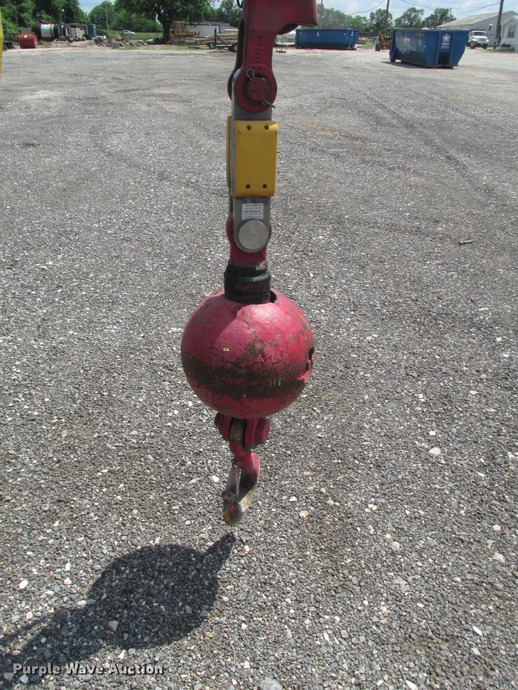 image for item DE3677 P & H T600XL truck crane