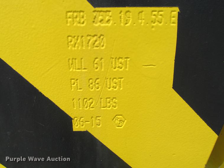 image for item DE3677 P & H T600XL truck crane