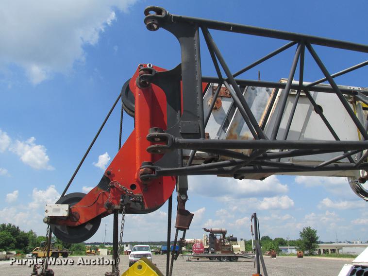 image for item DE3677 P & H T600XL truck crane