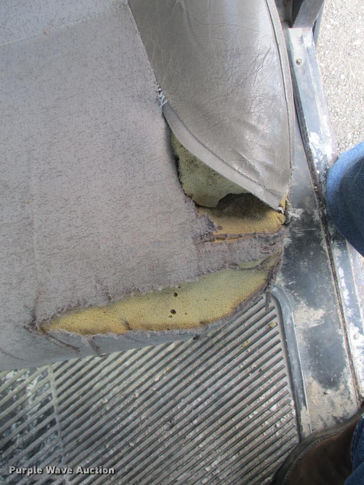 image for item DE3677 P & H T600XL truck crane