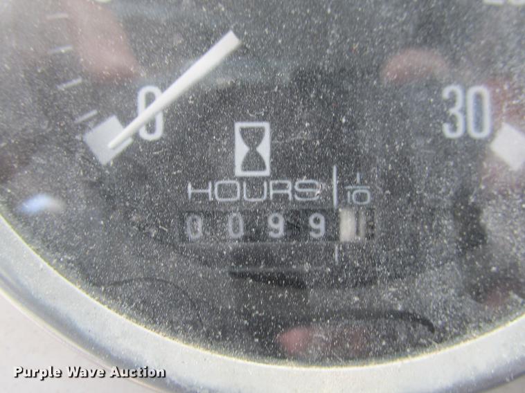 image for item DE3677 P & H T600XL truck crane