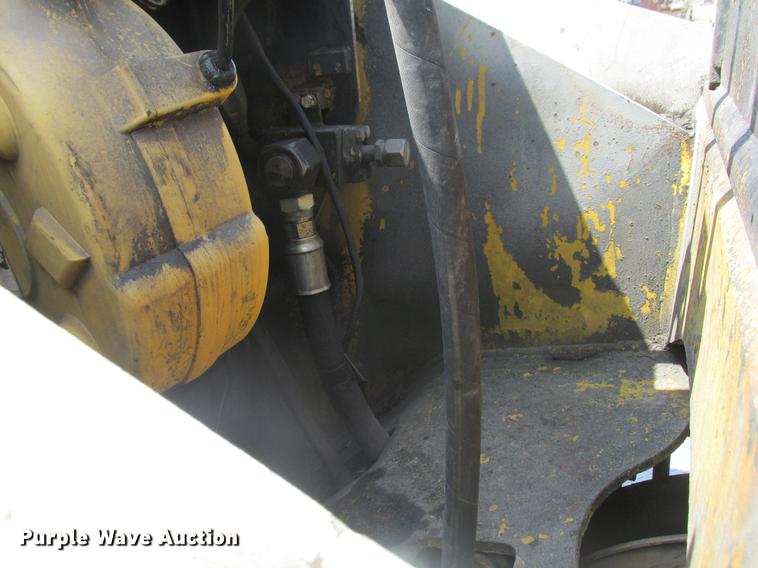 image for item DE3677 P & H T600XL truck crane