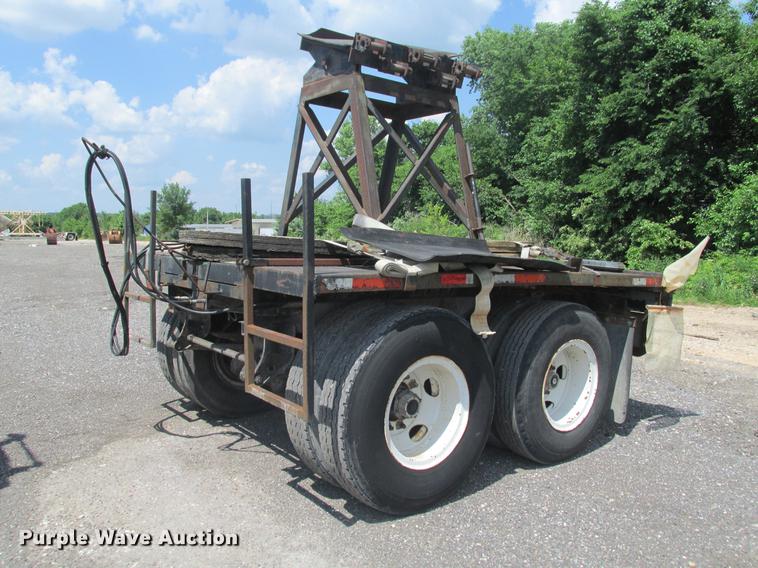 image for item DE3677 P & H T600XL truck crane