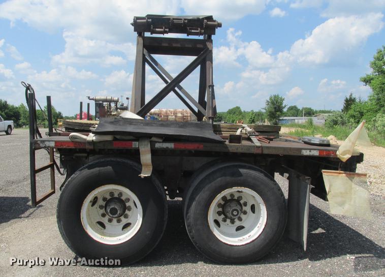 image for item DE3677 P & H T600XL truck crane