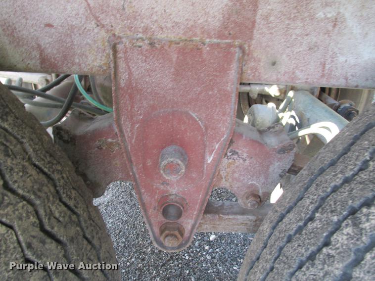 image for item DE3677 P & H T600XL truck crane