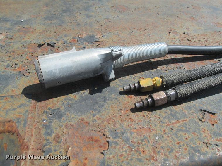 image for item DE3677 P & H T600XL truck crane