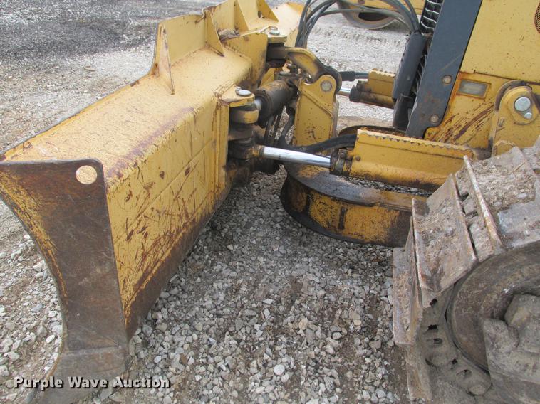 image for item DE3679 2002 John Deere 650H LGP dozer