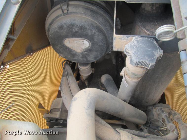 image for item DE3679 2002 John Deere 650H LGP dozer