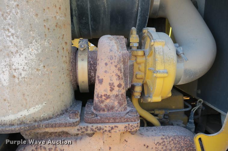 image for item DE3679 2002 John Deere 650H LGP dozer