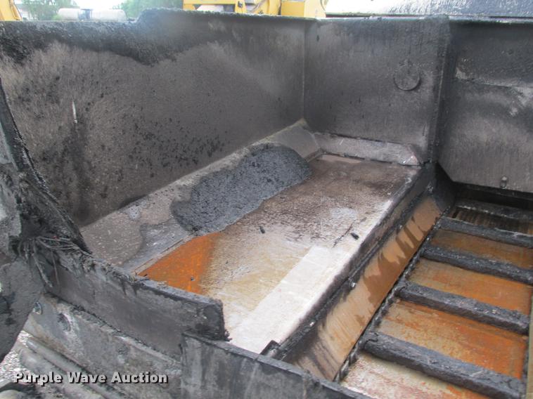 image for item DE3680 Cedarapids CR462 paver